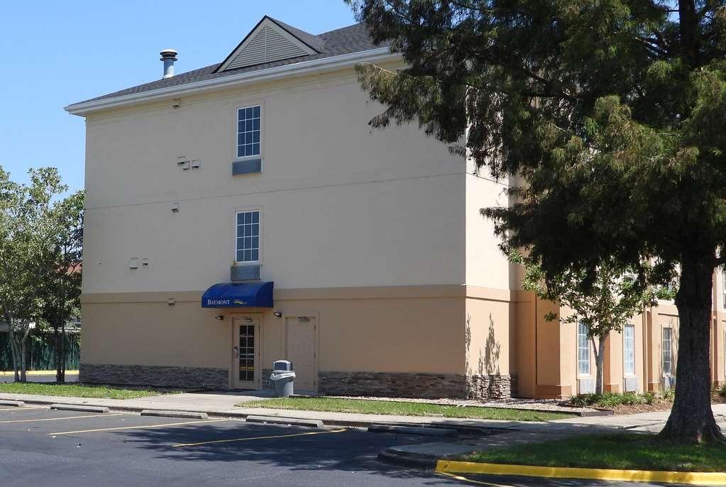 Baymont By Wyndham Airport Hotel Lafayette