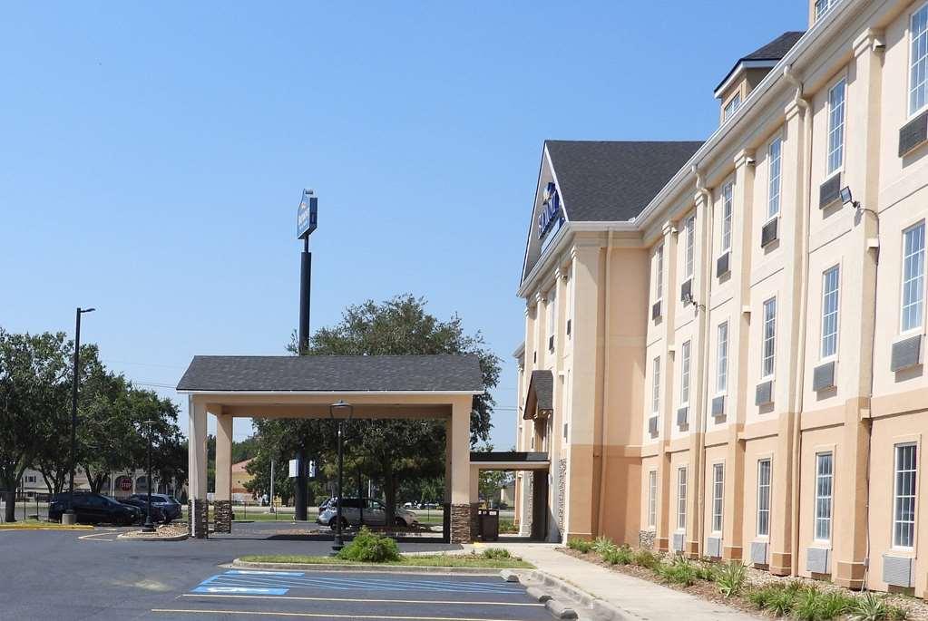 Baymont By Wyndham Airport Lafayette