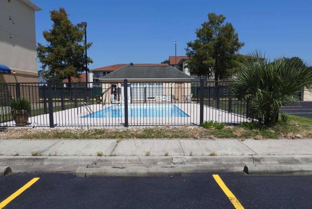 Baymont By Wyndham Airport Hotel
