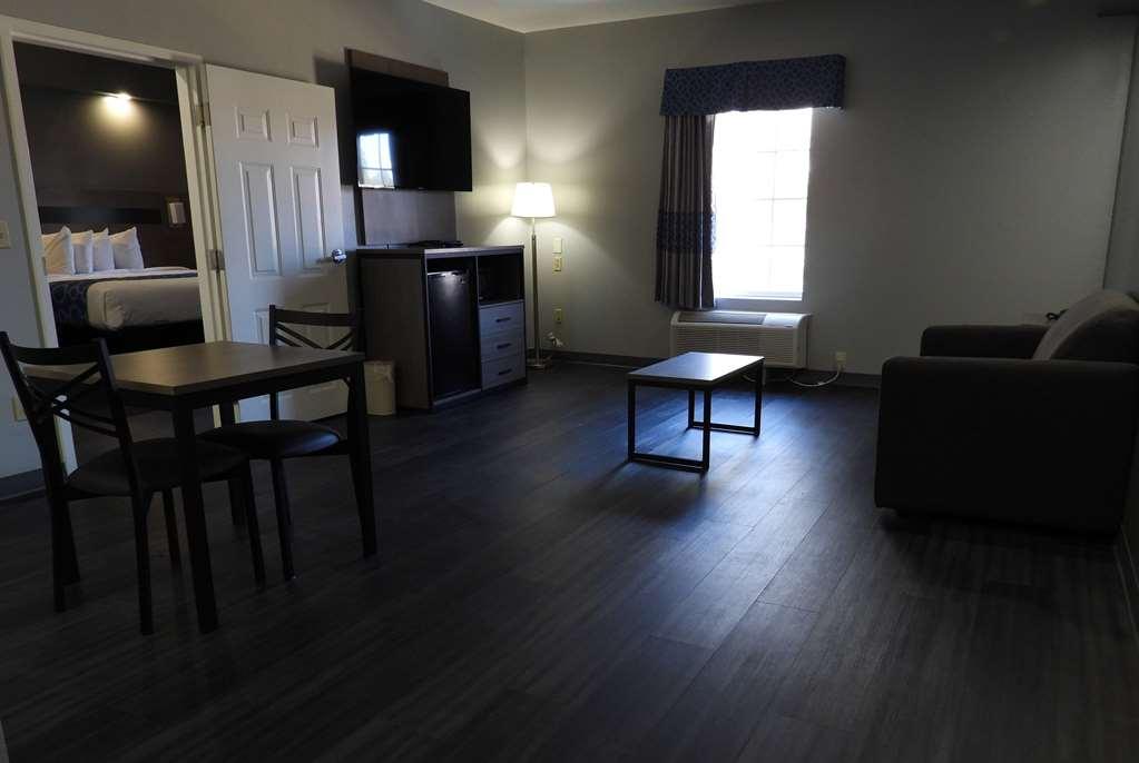 Hotel Baymont By Wyndham Airport Lafayette