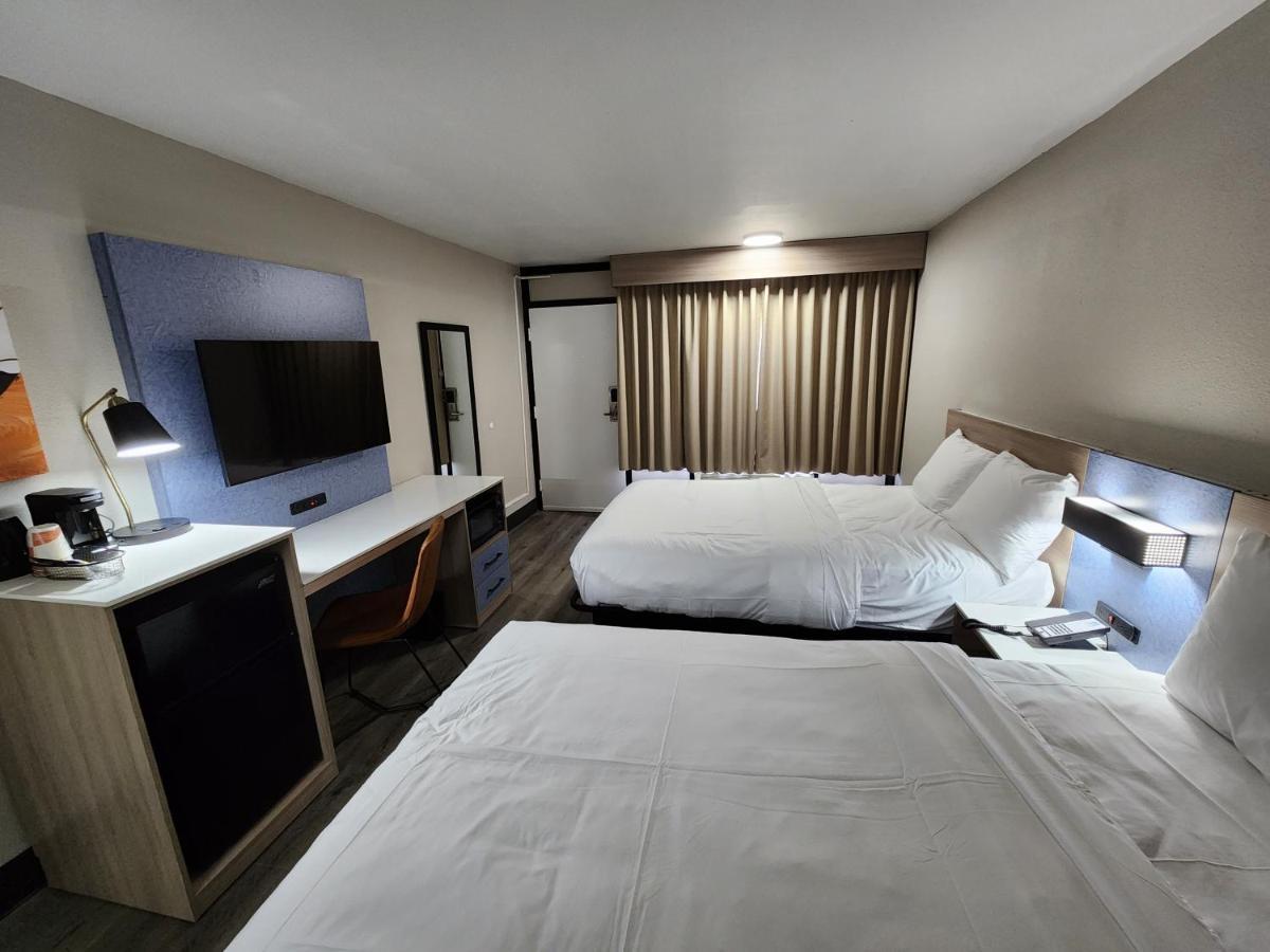 Smart 2* Lafayette