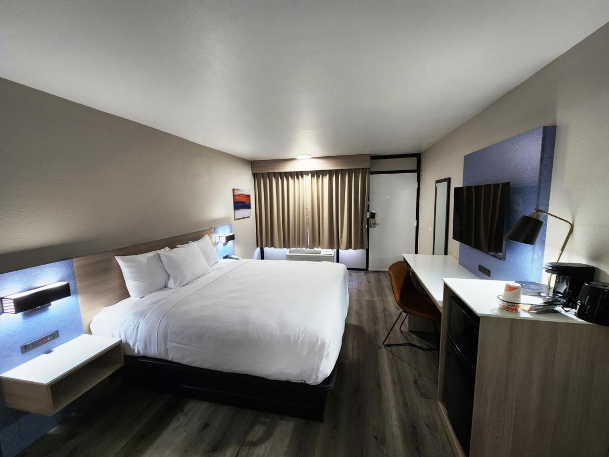 Smart Hotel