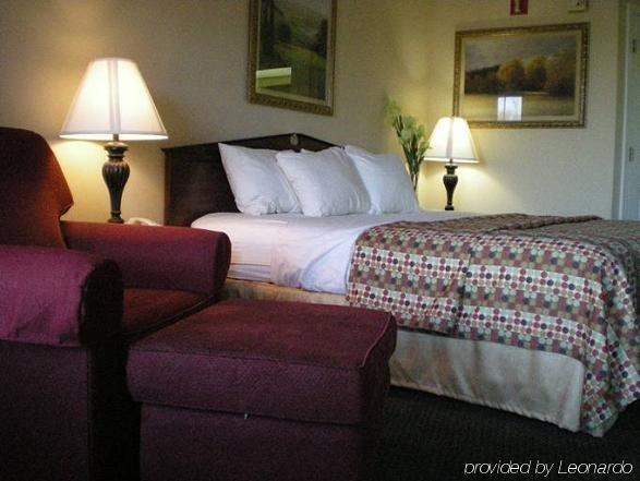 Hotel Baymont By Wyndham Airport 3*