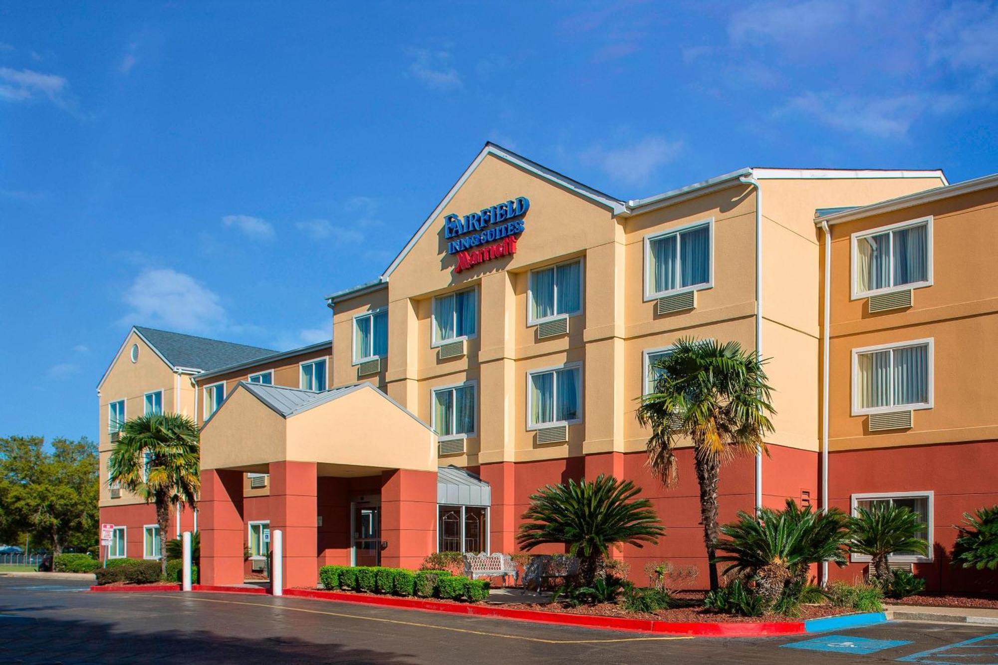 Fairfield & I-10 Hotel
