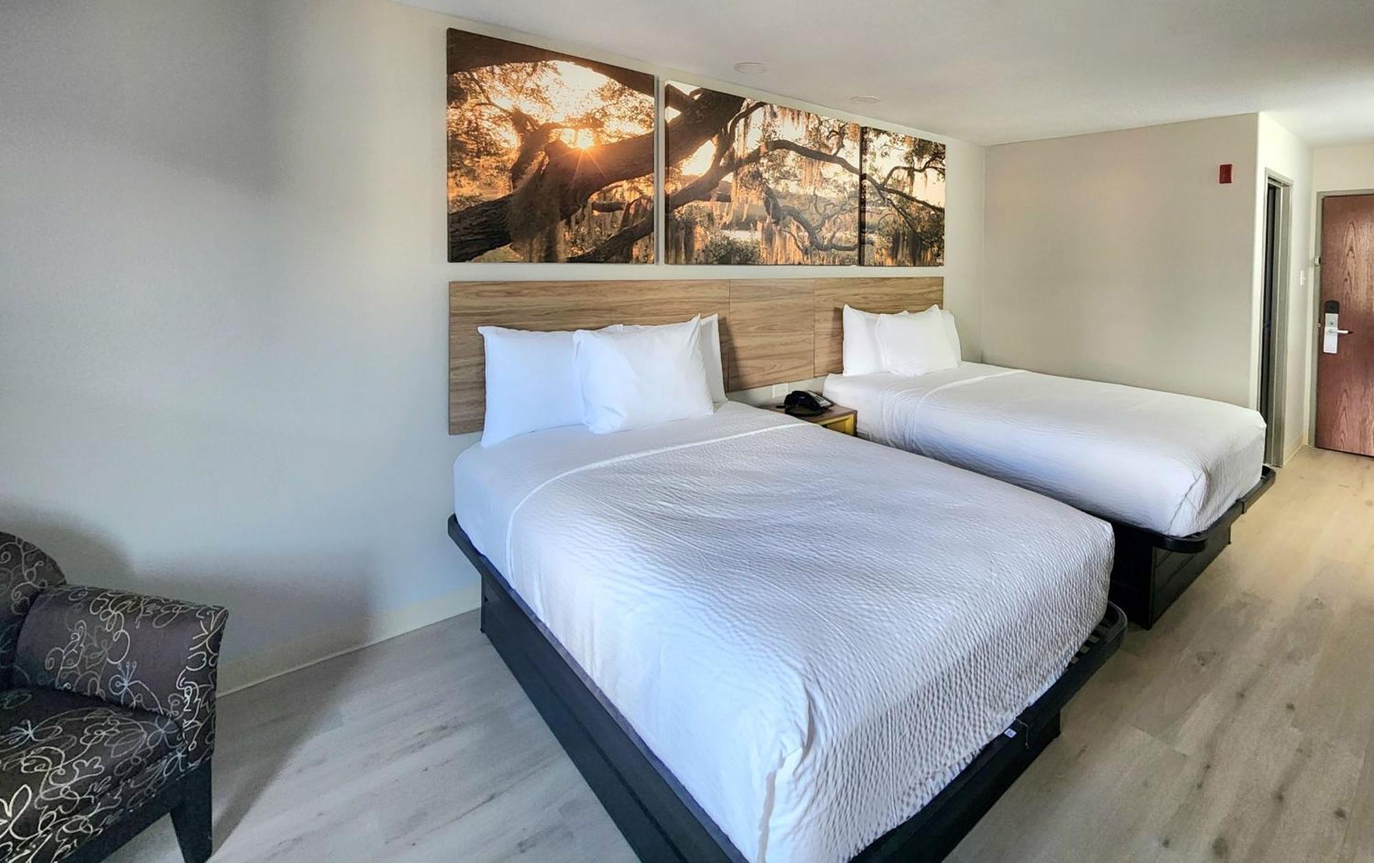 Days By Wyndham Scott Inn