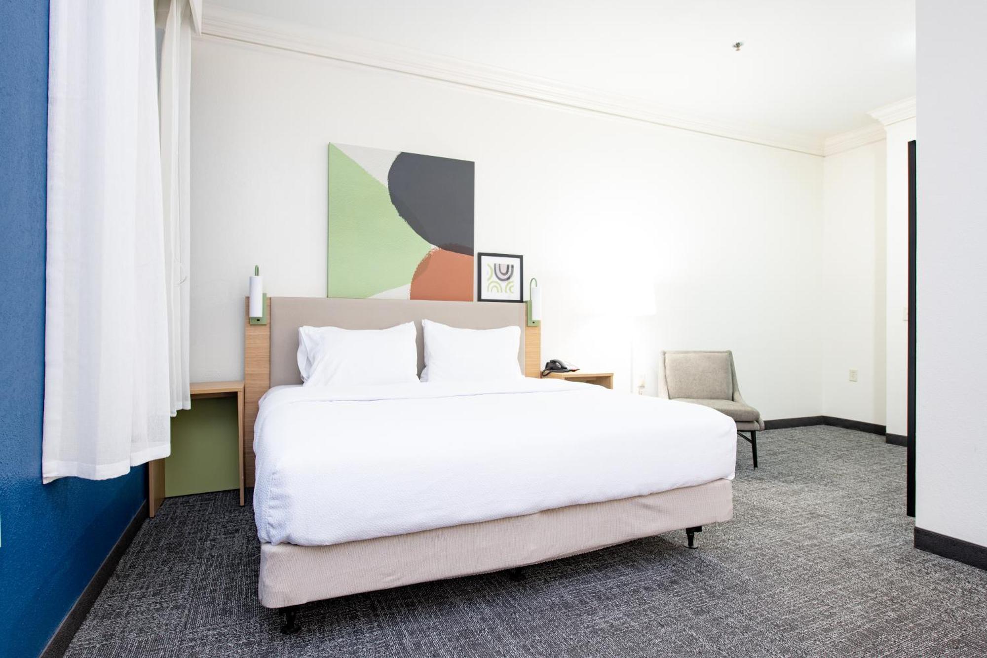 Spark By Hilton South Hotel