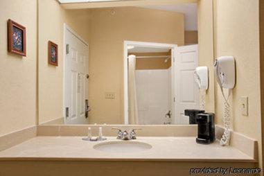 Baymont By Wyndham Airport Hotel