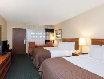Ramada Conference Center 3*