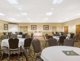 Ramada Conference Center Hotel Lafayette