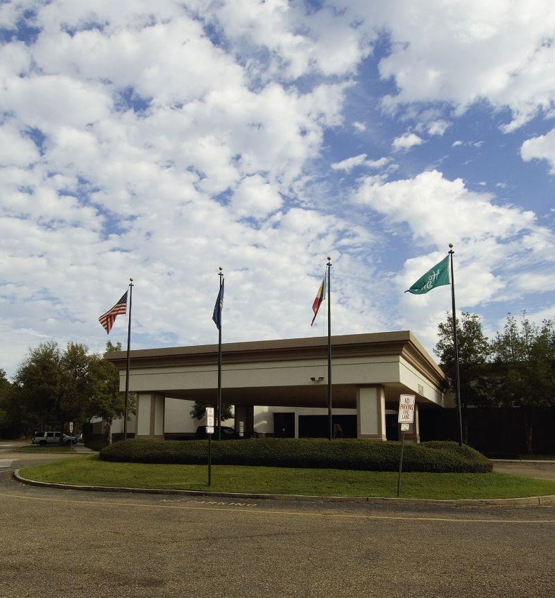 Ramada Conference Center 3*