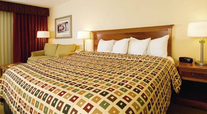 Ramada Conference Center Hotel 3*