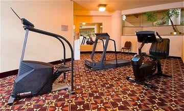 Ramada Conference Center 3*