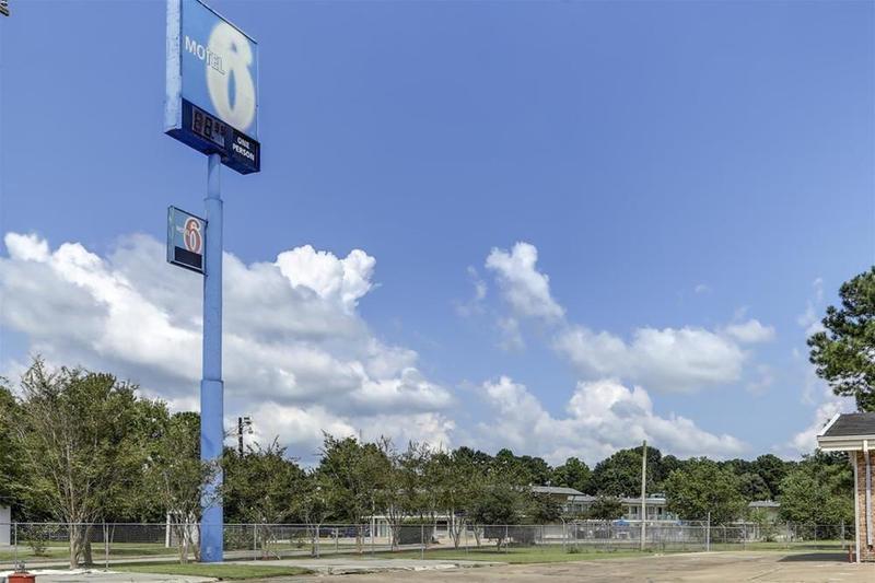 Hotel 6 Lafayette, La I-10 & I-49 N 2*