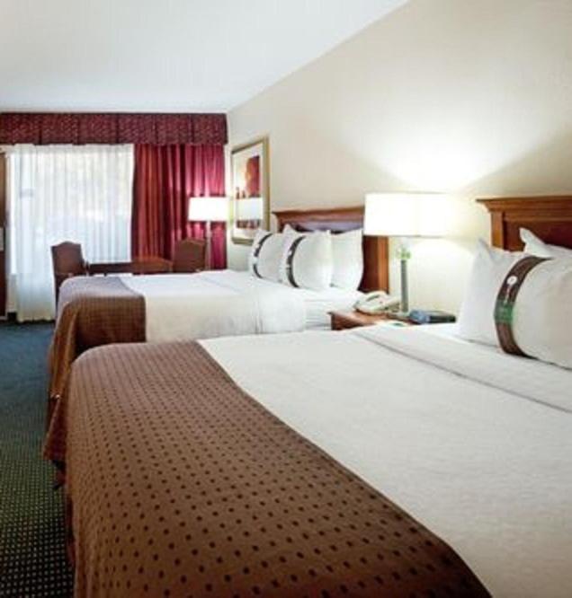 Hotel Ramada Conference Center