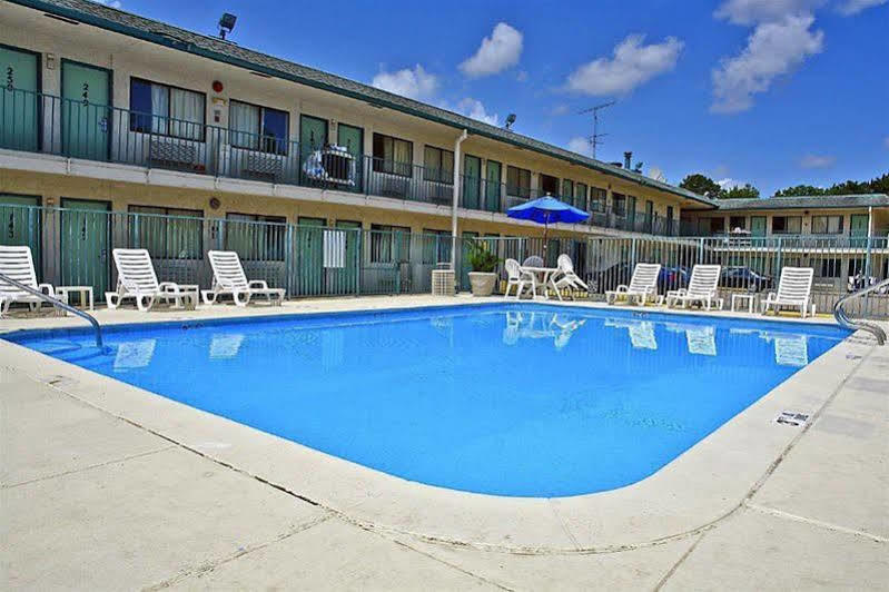 6 Lafayette, La I-10 & I-49 N Hotel Lafayette