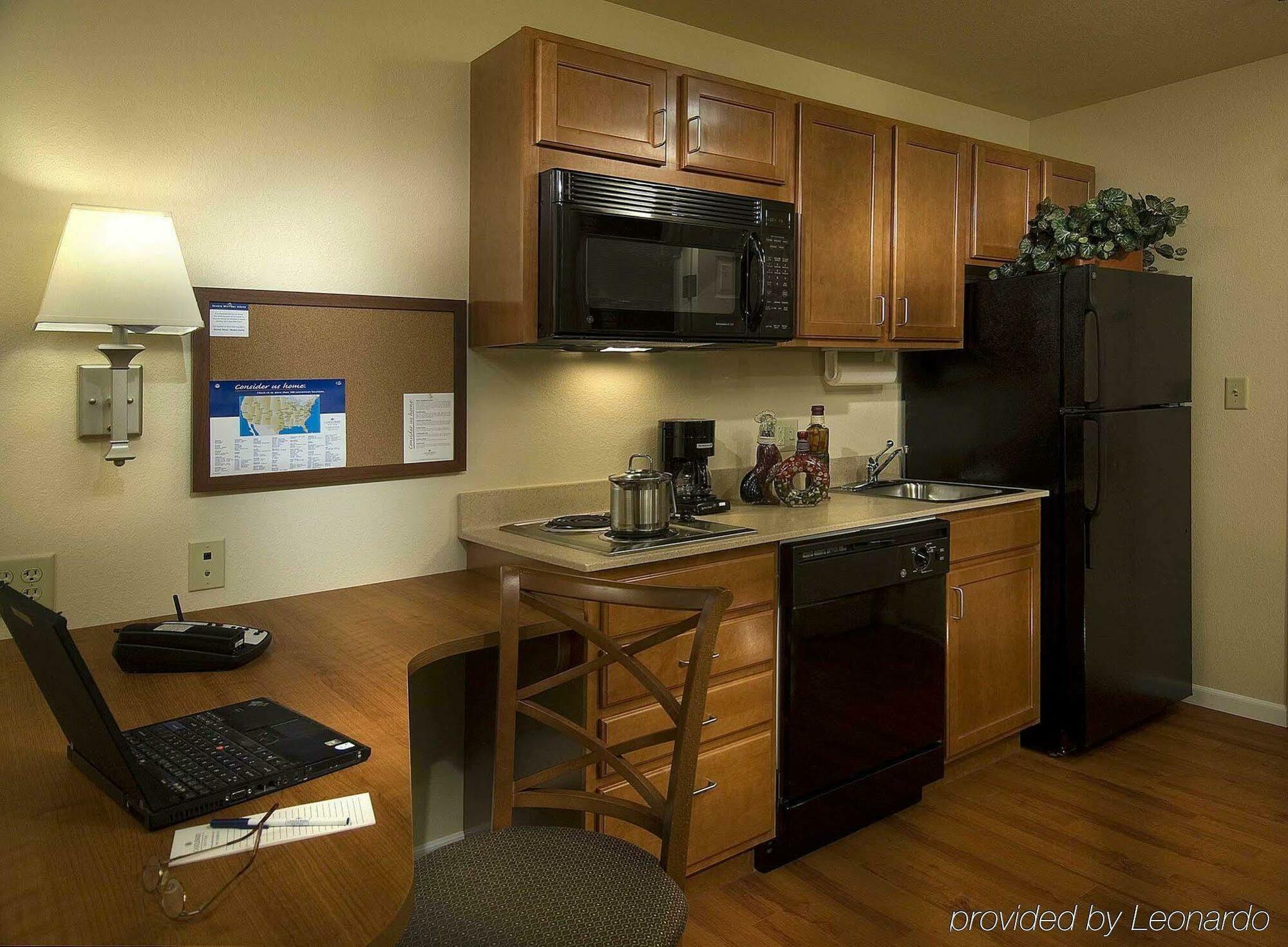 Candlewood - River Ranch By Ihg Hotel Lafayette